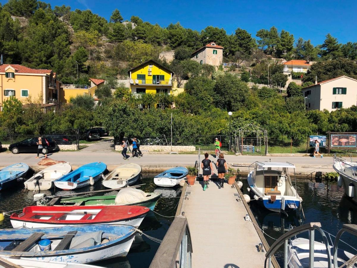 Apartments & Rooms Formenti Skradin Eksteriør billede