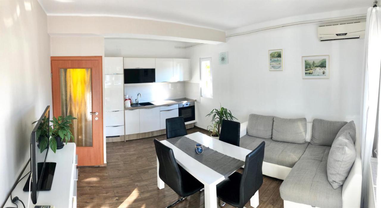 Apartments & Rooms Formenti Skradin Eksteriør billede